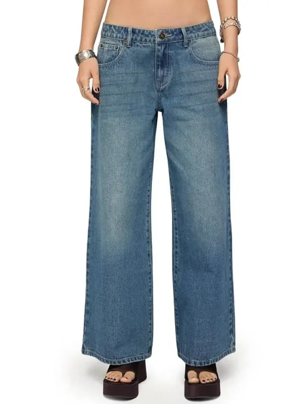 Edikted Petite Vyxen Vintage Washed Low Rise Medium Rinse Wash Jeans