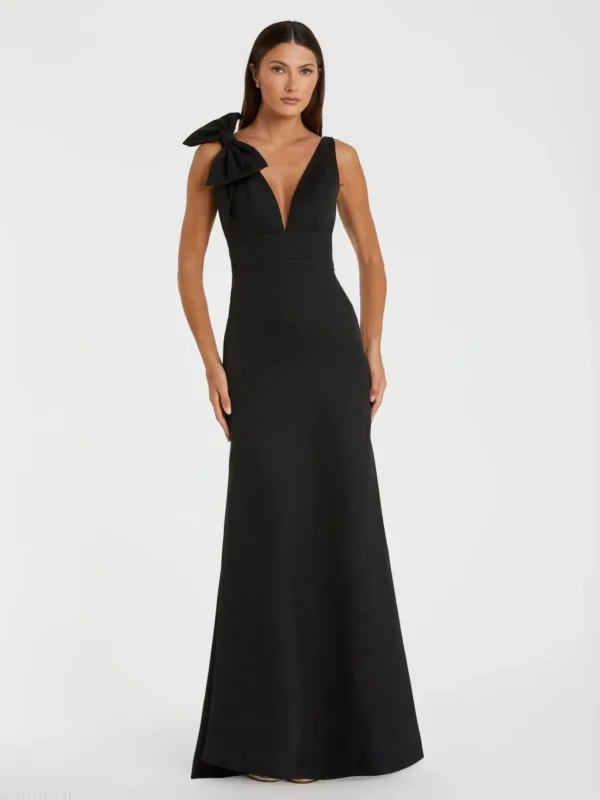 Black Sleeveless V Neck Bow Detail Mermaid Gown