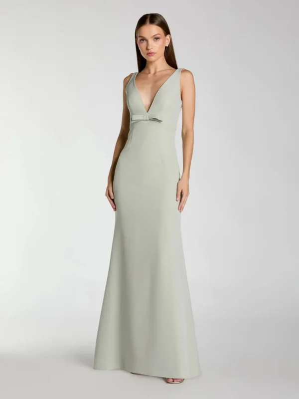 Light Green Crepe V-Neck Mermaid Gown with Bow