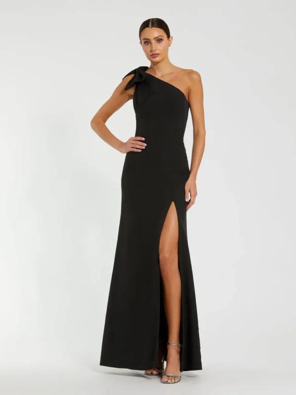 Petite Black Crepe One Shoulder Fitted Evening Gown With Bow