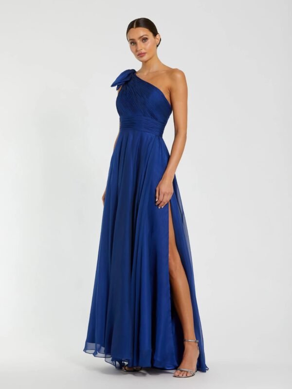 Dark Blue Sleeveless One Shoulder Pleated Gown